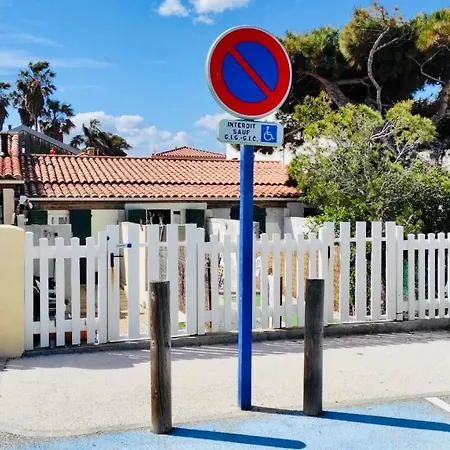 Holiday home Maisonnette Climatisee A 35m De La Plage De La Capte